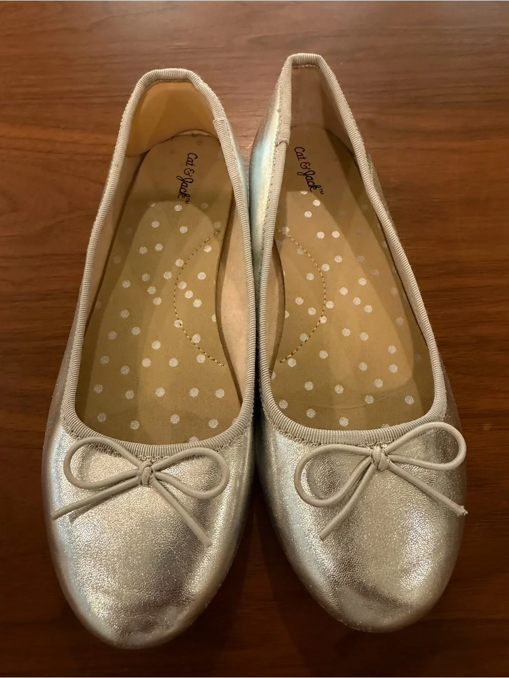 Cat & Jack Girls Silver Ballet Flats - Slip-On Comfort Size 2